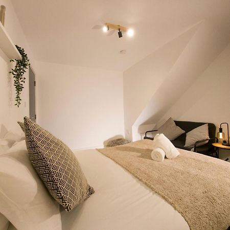 Plenty Of Parking Available; 3 Bedroom Apartment By Property Promise Cardiff Bagian luar foto